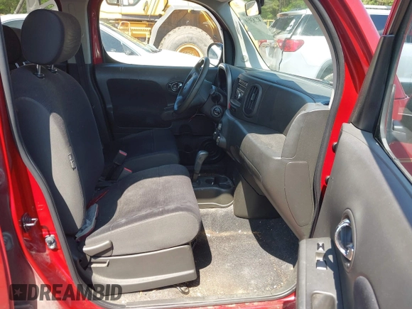 2013 Nissan Cube SL z VIN JN8AZ2KR1DT300088, wystawiony jako IAAI lot #42263059 z przebiegiem 186 538 mil mil oraz . Historia ofert i sprzedaży dostępna na DreamBid. Obrazek 5.