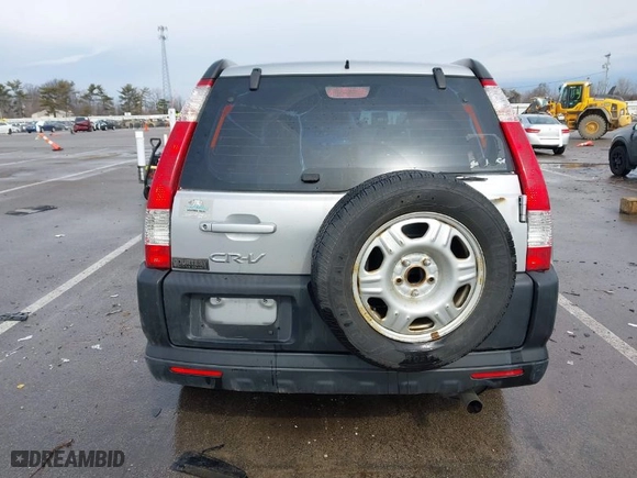 2005 Honda CR-V LX with VIN JHLRD68565C010541, listed as a IAAI auction lot 41660510 with 179,174 mi miles. Bid and sale history available at carsss.com. Image 16.