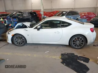 2017 Toyota 86 with VIN JF1ZNAA13H8709983, listed as a IAAI auction lot 41687937 with 48,388 mi miles. Bid and sale history available at carsss.com. Image 14.