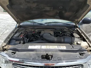 2001 Ford Expedition XLT with VIN 1FMRU15W41LA73480, listed as a Copart auction lot 56740535 with 258,678 mi miles and Salvage title. Bid and sale history available at DreamBid. Image 12.