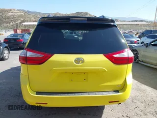 2017 Toyota Sienna LE Auto Access Seat с VIN 5TDKZ3DCXHS862073, выставлен на аукционе IAAI как лот 42328653 с пробегом 183 126 миль миль и . История ставок и продаж доступна на DreamBid. Изображение 16.