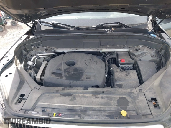 2018 Volvo XC90 Momentum with VIN YV4102XKXJ1323035, listed as a IAAI auction lot 41464280 with 82,966 mi miles and . Bid and sale history available at DreamBid. Image 10.