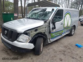 2017 Nissan NV Cargo S with VIN 1N6BF0KY4HN810236, listed as a IAAI auction lot 41734353 with 186,358 mi miles. Bid and sale history available at carsss.com. Image 18.