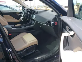 2018 Jaguar F-PACE 25t Premium with VIN SADCJ2FX9JA274582, listed as a IAAI auction lot 41809189 with 54,087 mi miles. Bid and sale history available at carsss.com. Image 5.
