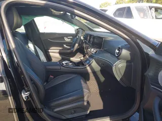 2018 Mercedes-Benz E-Class E 300 with VIN WDDZF4JB2JA328888, listed as a IAAI auction lot 41801938 with 33,470 mi miles. Bid and sale history available at carsss.com. Image 5.