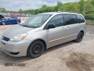 2005 Toyota Sienna CE z VIN 5TDZA23C05S291299, wystawiony jako IAAI lot #42283495 z przebiegiem 229 275 mil mil oraz . Historia ofert i sprzedaży dostępna na DreamBid. Obrazek 2.
