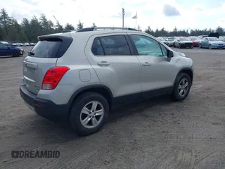 2016 Chevrolet Trax LT with VIN 3GNCJPSB2GL276220, listed as a IAAI auction lot 41867513 with 142,976 mi miles and . Bid and sale history available at DreamBid. Image 4.