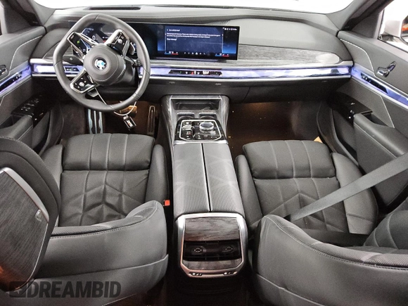2024 BMW 7 Series 740i xDrive with VIN WBA33EH0XRCS76295, listed as a Copart auction lot 88346485 with 10,423 mi miles and Clean Title. Bid and sale history available at carsss.com. Image 8.