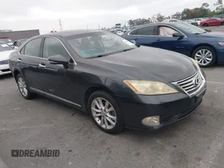 2010 Lexus ES with VIN JTHBK1EG0A2370772, listed as a IAAI auction lot 42030857 with 204,313 mi miles. Bid and sale history available at carsss.com. Image 1.