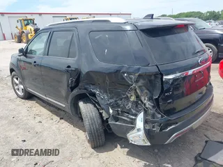 2016 Ford Explorer XLT z VIN 1FM5K8D83GGA47941, wystawiony jako IAAI lot #42297463 z przebiegiem 156 385 mil mil oraz . Historia ofert i sprzedaży dostępna na DreamBid. Obrazek 3.