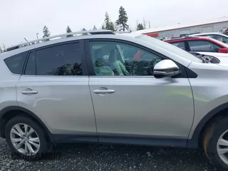 2014 Toyota RAV4 Limited with VIN 2T3DFREV9EW158431, listed as a IAAI auction lot 41771133 with 109,761 mi miles. Bid and sale history available at carsss.com. Image 13.