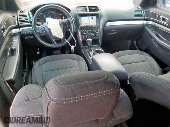2018 Ford Explorer XLT with VIN 1FM5K7D85JGA54665, listed as a Copart auction lot 61153785 with 59,877 mi miles and Salvage title. Bid and sale history available at DreamBid. Image 8.