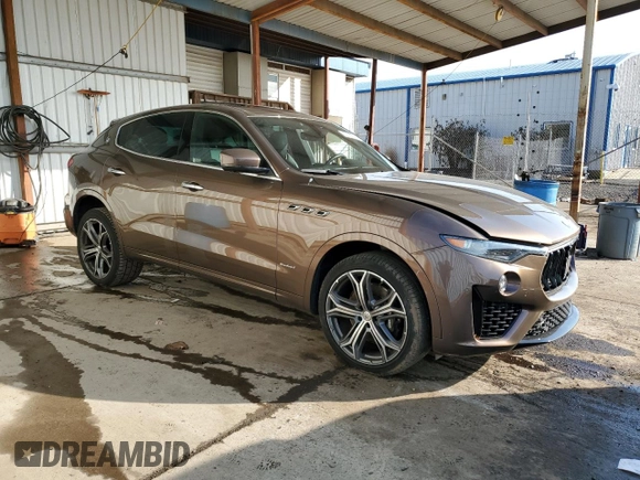 2020 Maserati Levante S z VIN ZN661YUS0LX346237, wystawiony jako Copart lot #69684282 z przebiegiem 19 949 mil mil oraz . Historia ofert i sprzedaży dostępna na DreamBid. Obrazek 4.