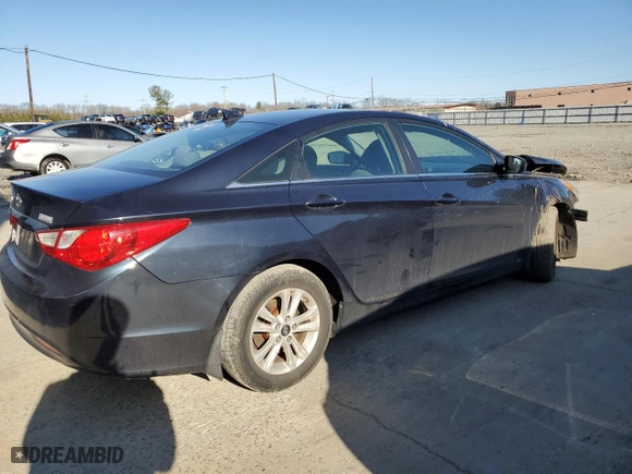 2011 Hyundai Sonata GLS PZEV with VIN 5NPEB4AC4BH111043, listed as a Copart auction lot 50143535 with 108,782 mi miles and Salvage Title. Bid and sale history available at carsss.com. Image 3.