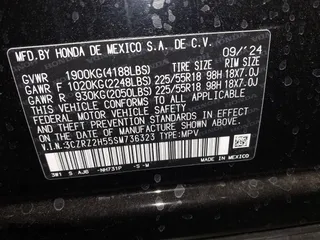 2025 Honda HR-V Sport with VIN 3CZRZ2H55SM736323, listed as a IAAI auction lot 41461378 with 1,548 mi miles. Bid and sale history available at carsss.com. Image 9.