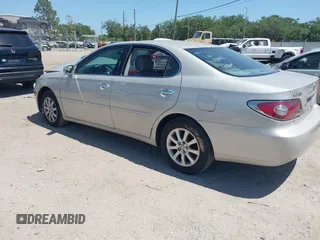 2002 Lexus ES 300 with VIN JTHBF30G820060132, listed as a IAAI auction lot 42021953 with 167,763 mi miles. Bid and sale history available at carsss.com. Image 3.