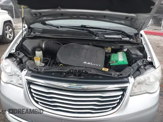 2012 Chrysler Town & Country Touring with VIN 2C4RC1BGXCR213014, listed as a IAAI auction lot 41997723 with 143,848 mi miles. Bid and sale history available at carsss.com. Image 10.