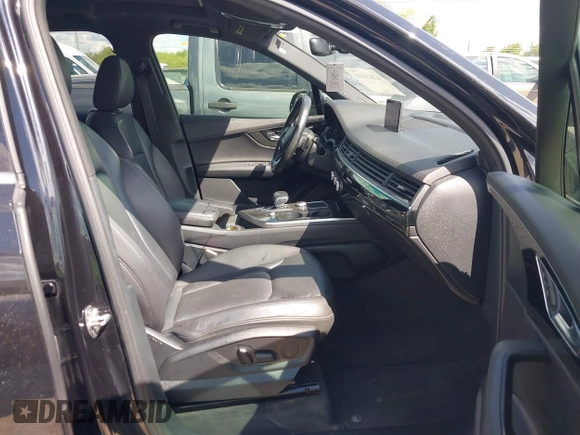 2017 Audi Q7 Premium Plus with VIN WA1LAAF72HD017790, listed as a IAAI auction lot 42624444 with 77,400 mi miles and . Bid and sale history available at DreamBid. Image 5.