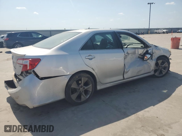 2014 Toyota Camry L with VIN 4T1BF1FK1EU756860, listed as a Copart auction lot 52825515 with Not Provided miles and Salvage Title. Bid and sale history available at DreamBid. Image 3.