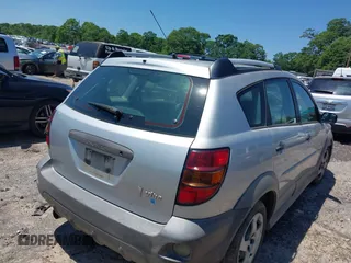 2005 Pontiac Vibe with VIN 5Y2SL63845Z462505, listed as a IAAI auction lot 42132073 with 174,719 mi miles. Bid and sale history available at carsss.com. Image 4.