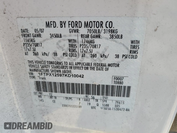 2007 Ford F-150 XL с VIN 1FTPX12597KD10042, выставлен на аукционе Copart как лот 63310985 с пробегом 80 729 миль миль и Списание • Salvage title. История ставок и продаж доступна на DreamBid. Изображение 12.
