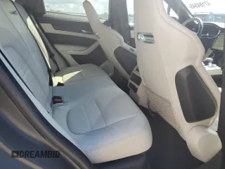 2024 Jaguar F-Pace R-Dynamic S с VIN SADCT2EX8RA724617, выставлен на аукционе Copart как лот 47184545 с пробегом 3 404 миль миль и Чистый • Clean title. История ставок и продаж доступна на DreamBid. Изображение 11.