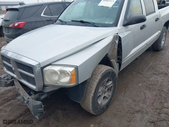 2005 Dodge Dakota Laramie with VIN 1D7HE58N05S244878, listed as a IAAI auction lot 41662513 with 171,323 mi miles. Bid and sale history available at carsss.com. Image 6.