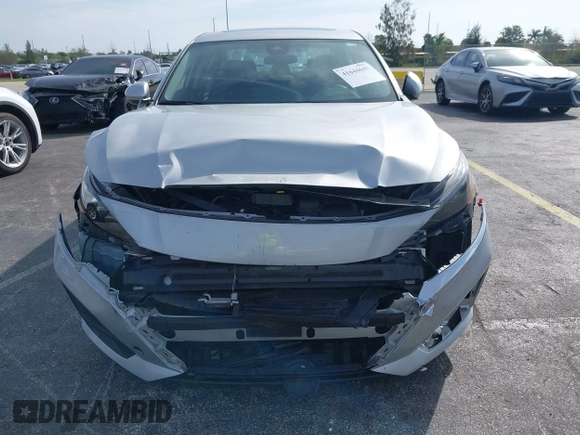 2023 Nissan Altima SL with VIN 1N4BL4EV6PN413992, listed as a IAAI auction lot 41644642 with 40,974 mi miles and . Bid and sale history available at DreamBid. Image 6.