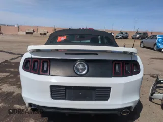 2014 Ford Mustang V6 with VIN 1ZVBP8EM7E5299993, listed as a Copart auction lot 50263105 with 127,889 mi miles and Salvage title. Bid and sale history available at DreamBid. Image 6.