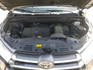 2017 Toyota Highlander LE with VIN 5TDBZRFH1HS454380, listed as a Copart auction lot 49449085 with 151,807 mi miles and Salvage title. Bid and sale history available at DreamBid. Image 14.