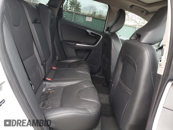 2016 Volvo XC60 T5 Premier with VIN YV4612RK0G2809565, listed as a Copart auction lot 43631585 with 43,164 mi miles and Salvage Title. Bid and sale history available at carsss.com. Image 11.