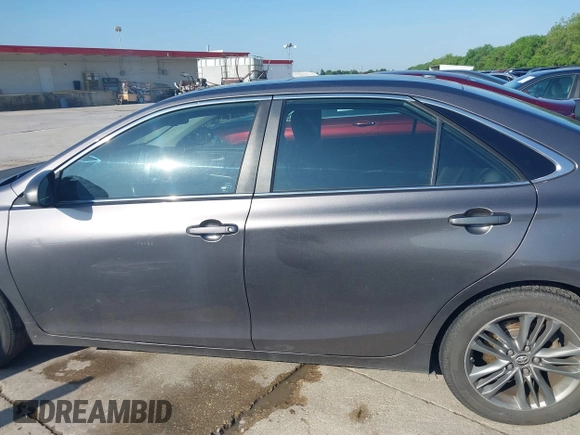 2015 Toyota Camry XLE with VIN 4T1BF1FK3FU927545, listed as a IAAI auction lot 42088944 with 293,029 mi miles and . Bid and sale history available at DreamBid. Image 14.