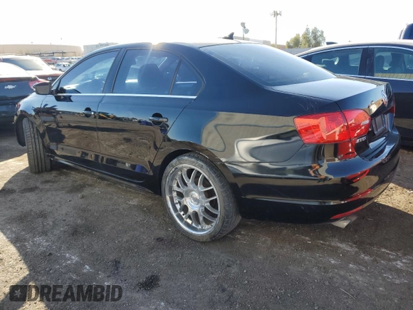 2014 Volkswagen Jetta Sedan SE w/Connectivity with VIN 3VWD07AJ3EM354078, listed as a Copart auction lot 44766995 with 137,117 mi miles and Clean Title. Bid and sale history available at carsss.com. Image 2.