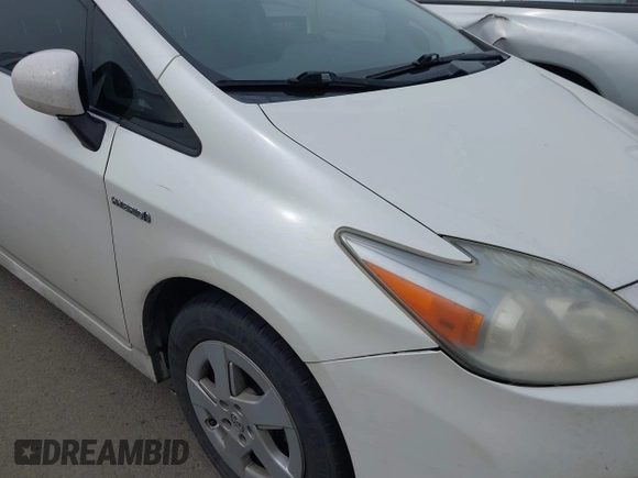 2011 Toyota Prius I with VIN JTDKN3DU3B0311577, listed as a IAAI auction lot 42126386 with 165,567 mi miles. Bid and sale history available at carsss.com. Image 6.