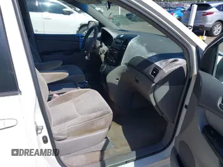 2005 Toyota Sienna CE with VIN 5TDZA23C55S316391, listed as a IAAI auction lot 42062602 with 431,359 mi miles. Bid and sale history available at carsss.com. Image 5.