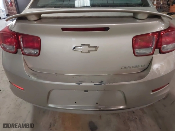 2013 Chevrolet Malibu LT with VIN 1G11E5SA3DF265015, listed as a IAAI auction lot 41400138 with 180,301 mi miles. Bid and sale history available at carsss.com. Image 6.