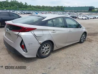 2017 Toyota Prius Plus with VIN JTDKARFPXH3047335, listed as a IAAI auction lot 42586797 with 120,166 mi miles and . Bid and sale history available at DreamBid. Image 4.