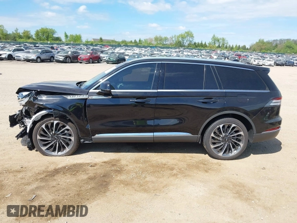2020 Lincoln Aviator Reserve with VIN 5LM5J7XC7LGL37068, listed as a IAAI auction lot 42242173 with 40,714 mi miles and . Bid and sale history available at DreamBid. Image 14.