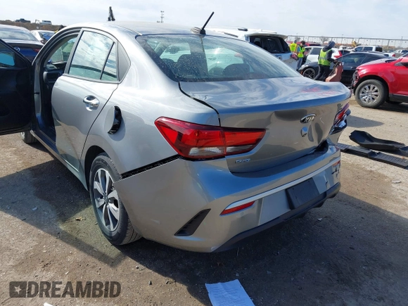 2021 Kia Rio S with VIN 3KPA24AD5ME424195, listed as a IAAI auction lot 41430268 with 17,367 mi miles. Bid and sale history available at carsss.com. Image 6.