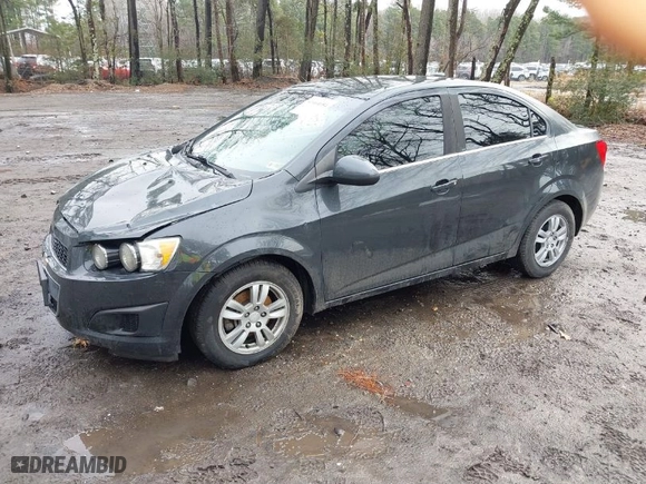 2014 Chevrolet Sonic LT with VIN 1G1JC5SH8E4234634, listed as a IAAI auction lot 41464054 with 117,113 mi miles. Bid and sale history available at carsss.com. Image 2.
