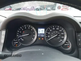 2015 Infiniti Q70 z VIN JN1BY1AR6FM561165, wystawiony jako IAAI lot #41622832 z przebiegiem 121 522 mil mil oraz . Historia ofert i sprzedaży dostępna na DreamBid. Obrazek 7.