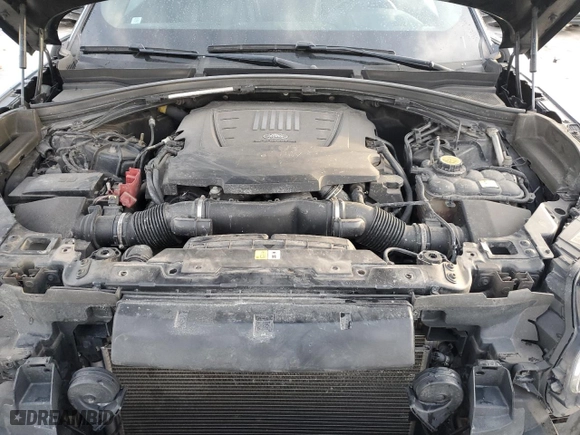 2018 Land Rover Range Rover Velar R-Dynamic HSE with VIN SALYM2RV9JA741012, listed as a Copart auction lot 43942675 with 101,868 mi miles and Clean Title. Bid and sale history available at carsss.com. Image 12.