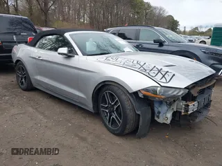 2019 Ford Mustang EcoBoost z VIN 1FATP8UH5K5172348, wystawiony jako IAAI lot #42045242 z przebiegiem 50 563 mil mil oraz . Historia ofert i sprzedaży dostępna na DreamBid. Obrazek 1.