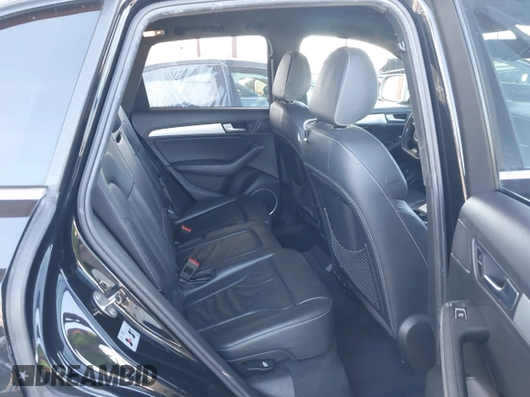 2014 Audi SQ5 Premium Plus with VIN WA1CGAFP7EA007140, listed as a IAAI auction lot 41881202 with 189,450 mi miles. Bid and sale history available at carsss.com. Image 8.
