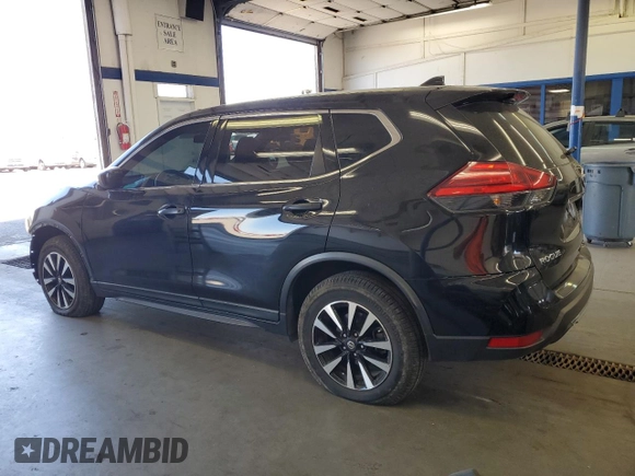 2017 Nissan Rogue SV z VIN KNMAT2MV1HP557905, wystawiony jako Copart lot #63863595 z przebiegiem 78 445 mil mil oraz Szkoda całkowita • Salvage title. Historia ofert i sprzedaży dostępna na DreamBid. Obrazek 2.