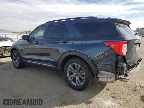 2023 Ford Explorer XLT with VIN 1FMSK7DH3PGA95078, listed as a Copart auction lot 43960065 with 20,344 mi miles and Salvage Title. Bid and sale history available at carsss.com. Image 2.