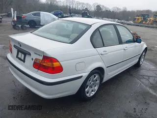 2003 BMW 3 Series 325i z VIN WBAEV33473KL58984, wystawiony jako IAAI lot #41495695 z przebiegiem 16 468 mil mil oraz . Historia ofert i sprzedaży dostępna na DreamBid. Obrazek 4.