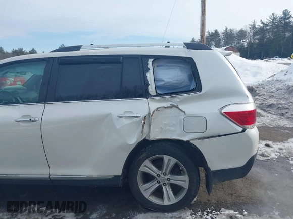 2011 Toyota Highlander Limited with VIN 5TDDK3EH5BS083808, listed as a IAAI auction lot 41559005 with 232,785 mi miles and . Bid and sale history available at DreamBid. Image 6.