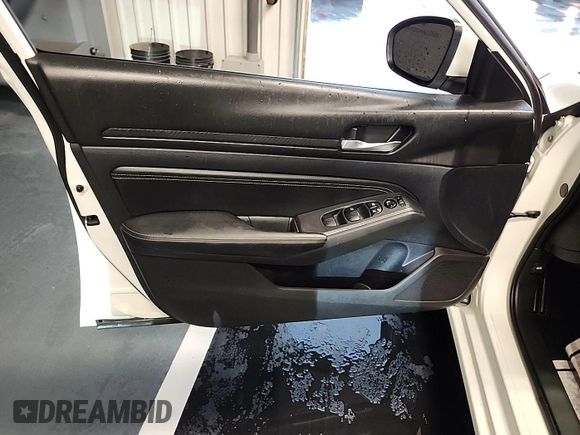 2020 Nissan Altima S z VIN 1N4BL4BV1LC230252, wystawiony jako IAAI lot #42547649 z przebiegiem 158 643 mil mil oraz . Historia ofert i sprzedaży dostępna na DreamBid. Obrazek 18.