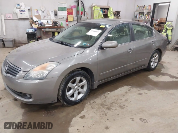 2007 Nissan Altima 2.5 with VIN 1N4AL21E17N496950, listed as a IAAI auction lot 42080037 with 0 mi miles. Bid and sale history available at carsss.com. Image 17.
